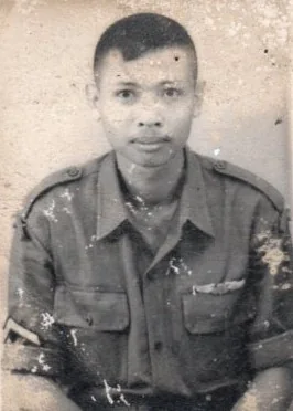 Foto arsip keluarga: Dengan Seragam RPKAD pada tahun 1962