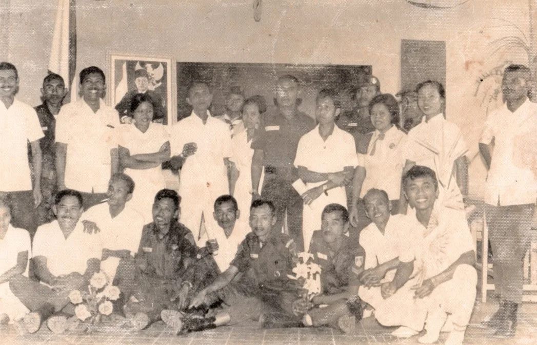 Foto arsip keluarga: Bersama kesatuan di Salatiga